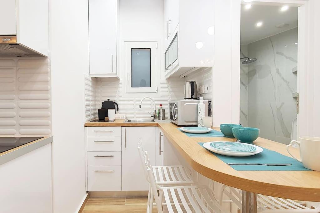Apartment Acropolis Thisio 2 Bedrooms 2 Bathrooms Athen