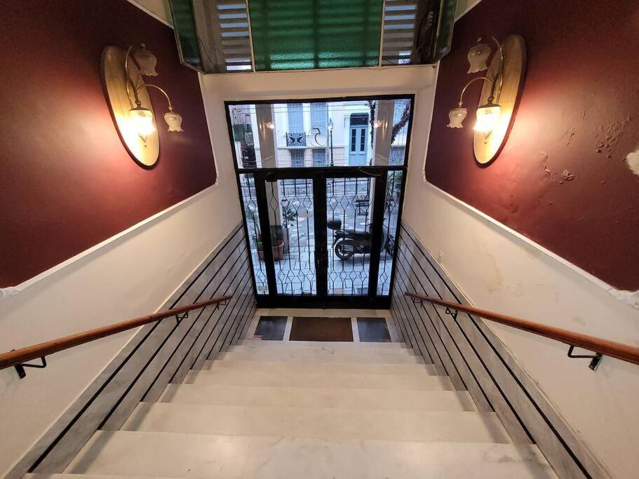 Acropolis Thisio 2 Bedrooms 2 Bathrooms Atina